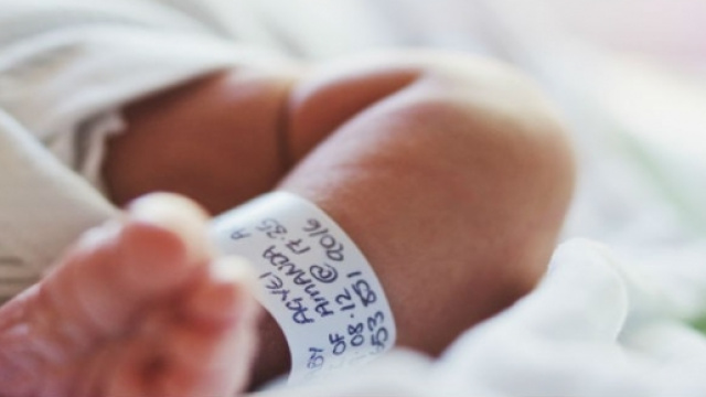 neonata nasce a met&agrave; per colpa del tumore