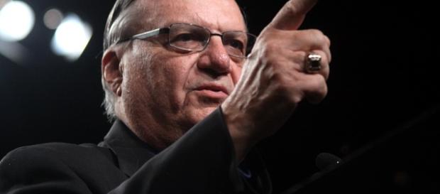 Joe Arpaio es un polémico aguacil de Arizona Joe Arpaio es un polémico aguacil de Arizona