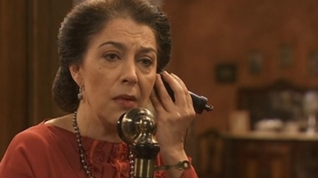 Francisca aiuta suo cugino Fulgencio