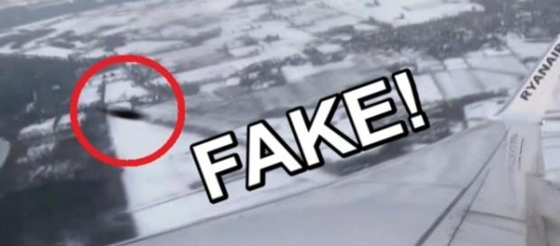 Il presunto UFO inquadrato dall'aereo Ryanair Il presunto UFO inquadrato dall'aereo Ryanair