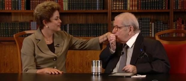 Jô defende Dilma, é esculachado e desabafa Jô defende Dilma, é esculachado e desabafa