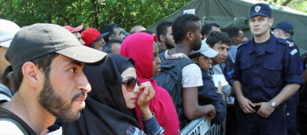 Să ne pregătim căci imigranții sunt deja pe drum Să ne pregătim căci imigranții sunt deja pe drum