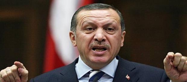 Erdoğan se află de ani buni în război cu presa Erdoğan se află de ani buni în război cu presa