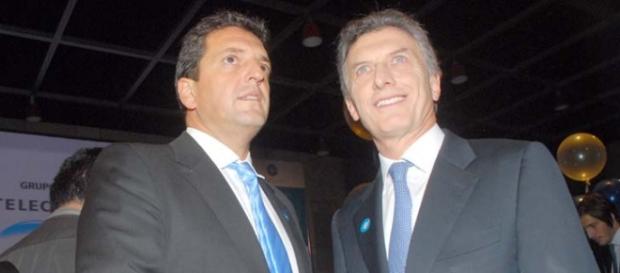 Cae Macri en encuestas, Massa le pidió sus votos Cae Macri en encuestas, Massa le pidió sus votos
