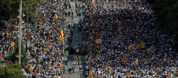 Vista de la inmensa cantidad de gente en la Diada. Vista de la inmensa cantidad de gente en la Diada.