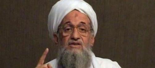 El lider de Al Qaeda quiere acercarse a 'EI'