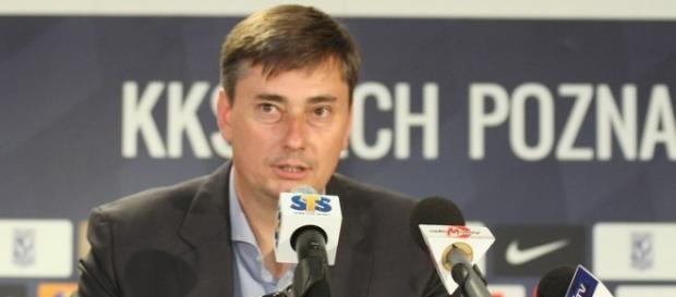 Trener Lecha jest ostatnio mocno krytykowany. Trener Lecha jest ostatnio mocno krytykowany.
