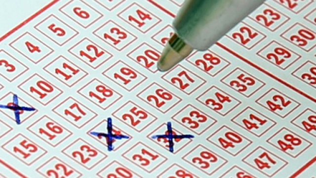 Estrazione SuperEnalotto e Lotto 15 settembre 2015