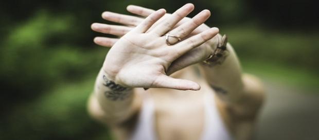 A fi timid=uneori un dezavantaj A fi timid=uneori un dezavantaj