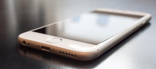 Facebook porta la realtà virtuale sugli smartphone Facebook porta la realtà virtuale sugli smartphone