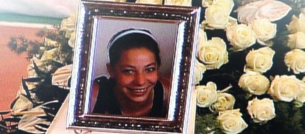 La tomba di Yara Gambirasio: 5 anni di mistero La tomba di Yara Gambirasio: 5 anni di mistero