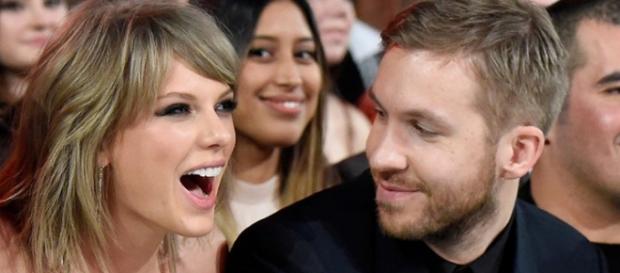 O casal revela estar muito apaixonado. O casal revela estar muito apaixonado.