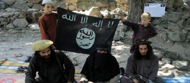 Statul Islamic își intensifică atacurile în Siria Statul Islamic își intensifică atacurile în Siria