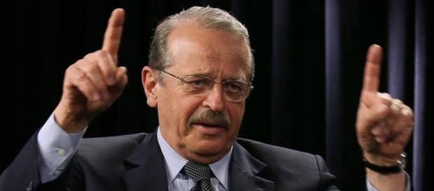 Tarso Genro é um importante quadro político do PT Tarso Genro é um importante quadro político do PT