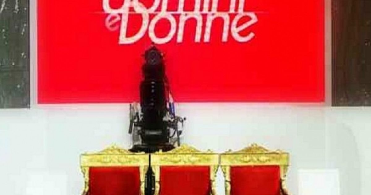 Uomini e donne replica 16/09 su WittyTv e La5
