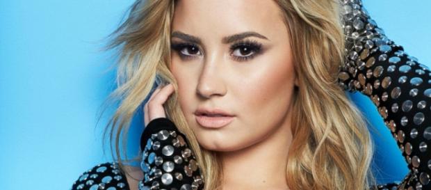 Demi Lovato está prestes a lançar o seu álbum. Demi Lovato está prestes a lançar o seu álbum.