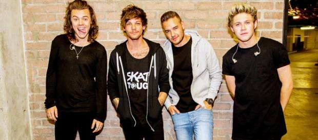 Os One Direction vão lançar mais um álbum. Os One Direction vão lançar mais um álbum.