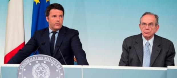 Renzi e Padoan, riforma pensioni rinviata Renzi e Padoan, riforma pensioni rinviata