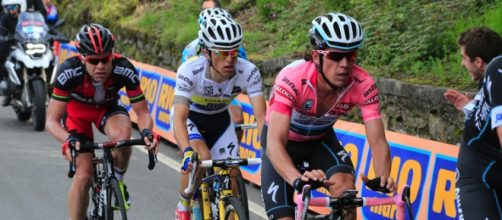 Rigoberto Uran in maglia rosa al Giro 2014
