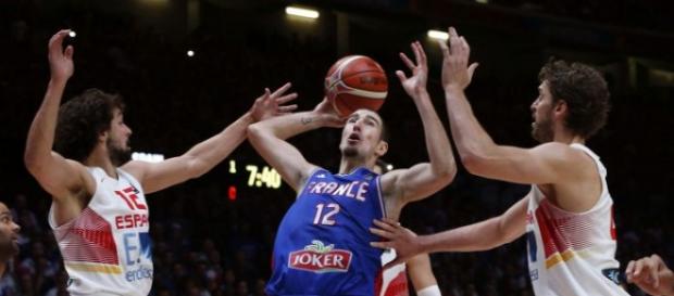 DETENIDO. Gobert no pudo ante Gasol y España DETENIDO. Gobert no pudo ante Gasol y España