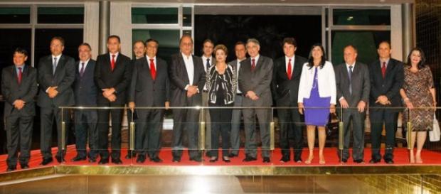 Dilma pediu apoio ao gestores estaduais em jantar Dilma pediu apoio ao gestores estaduais em jantar