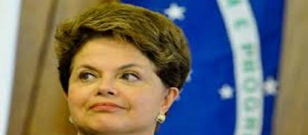 Pedido de impeachment é recebido por Eduardo Cunha Pedido de impeachment é recebido por Eduardo Cunha