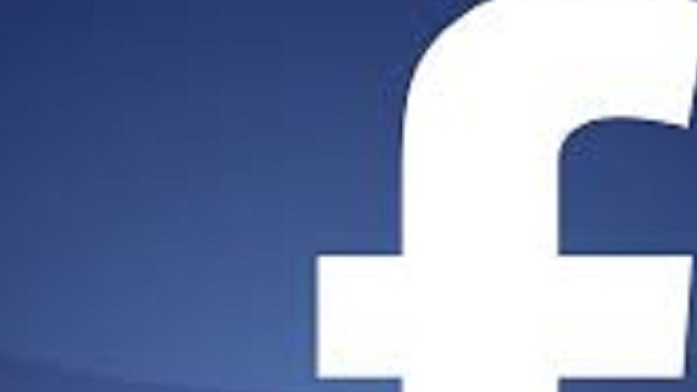 Adesca minore su Facebook e tenta abusi.