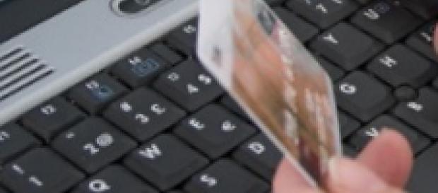 Acquisti on line, non sempre sicuri Acquisti on line, non sempre sicuri