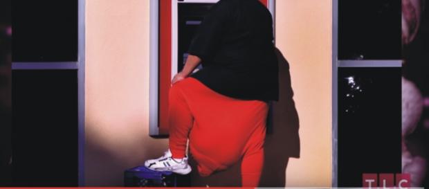 Bărbatul are testiculele cât un pepene Bărbatul are testiculele cât un pepene