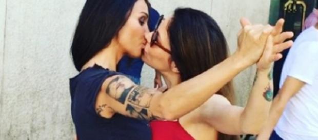 Naike Rivelli e la storia con Siria de Fazio Naike Rivelli e la storia con Siria de Fazio