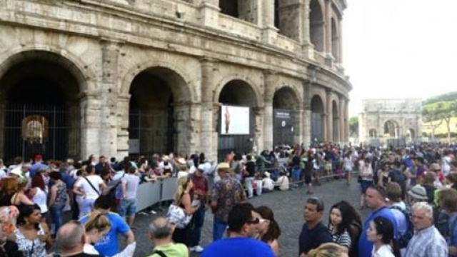 Colosseo chiuso per assemblea sindacale