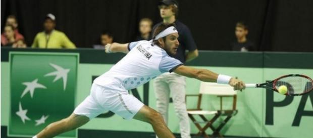 Buen nivel: Mayer ganó e igualó la serie Buen nivel: Mayer ganó e igualó la serie