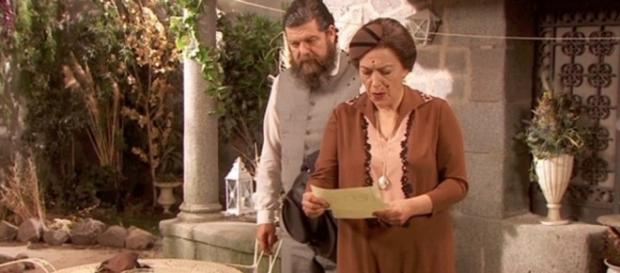 Il Segreto: Francisca riceve la lettera da Ascanio Il Segreto: Francisca riceve la lettera da Ascanio