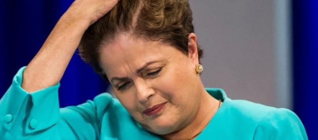 PT não descarta renúncia de Dilma Rousseff PT não descarta renúncia de Dilma Rousseff