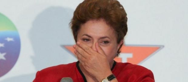 PT quer a renúncia de Dilma Rousseff PT quer a renúncia de Dilma Rousseff