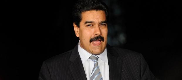 El presidente afirma no querer dialogar con Santos El presidente afirma no querer dialogar con Santos
