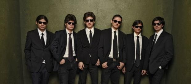 Posando como los personajes de Reservoir Dogs Posando como los personajes de Reservoir Dogs