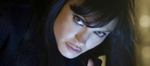 Posierte freizügig für neue Bilder: Angelina Jolie Posierte freizügig für neue Bilder: Angelina Jolie