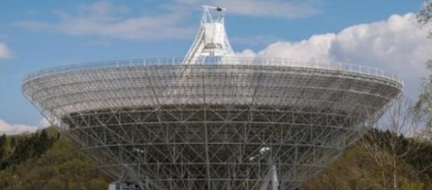 Radiotelescópio terrestre: fonte de sinais do SETI Radiotelescópio terrestre: fonte de sinais do SETI