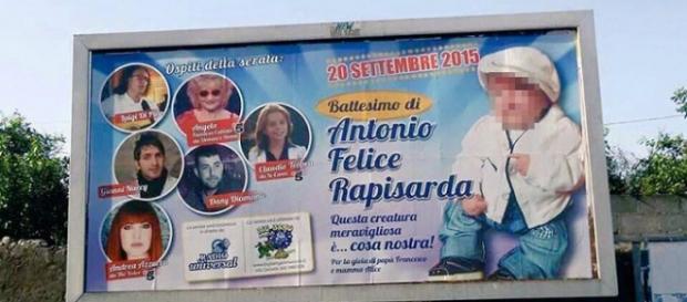 Manifesto annuncia battesimo figlio boss Rapisarda Manifesto annuncia battesimo figlio boss Rapisarda
