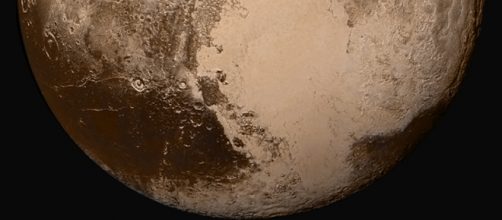 Imagen de Plutón muestra la posibilidad de tolinas