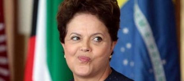 Aliados de Dilma estariam estimulando renúncia Aliados de Dilma estariam estimulando renúncia