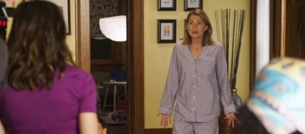 Grey's Anatomy 12x01 'Sledgehammer' Grey's Anatomy 12x01 'Sledgehammer'