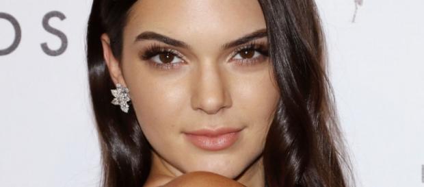 Kendall Jenner arrependeu-se da decisão. Kendall Jenner arrependeu-se da decisão.