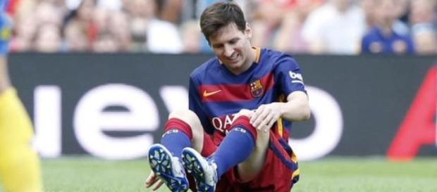 Messi kontuzjowany w meczu z Las Palmas Messi kontuzjowany w meczu z Las Palmas
