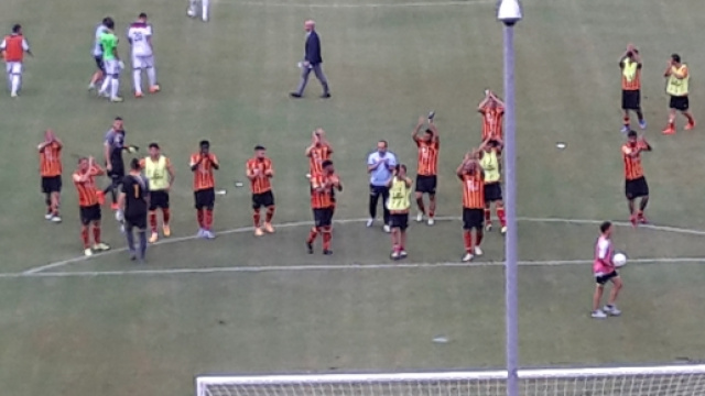 Calciatori del Lecce dopo la gara con la Casertana