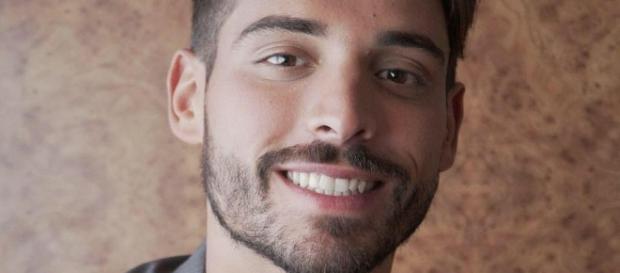 Amedeo Barbato nasconde un segreto? Amedeo Barbato nasconde un segreto?