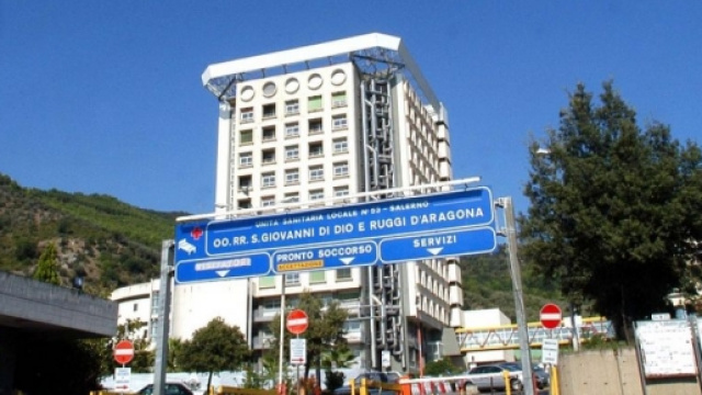 Salerno, blitz all’ospedale Ruggi D'Aragona