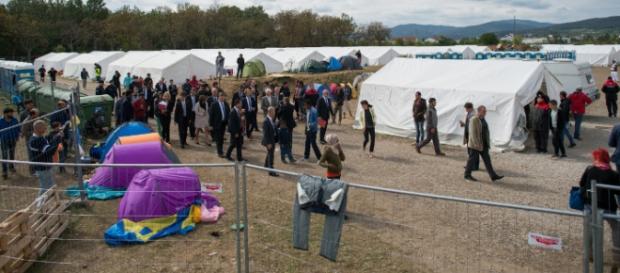 Refugiaţii generează dispute internaţionale Refugiaţii generează dispute internaţionale