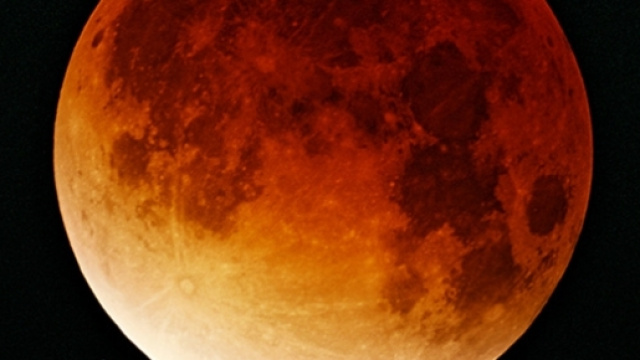 Lunar eclipse by Oliver Stein CC BY-SA 3.0